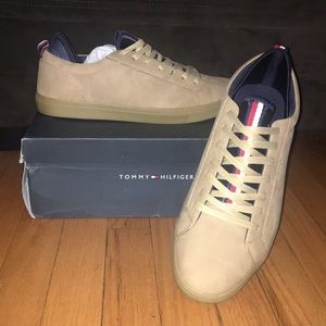 ✨BRAND NEW Tommy Hilfiger shoes for men✨